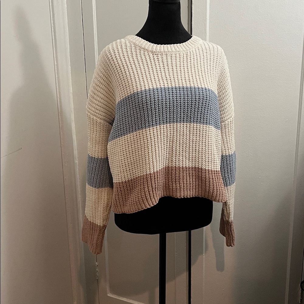 ribbed knit striped sweater from the brand Jun & Ivy